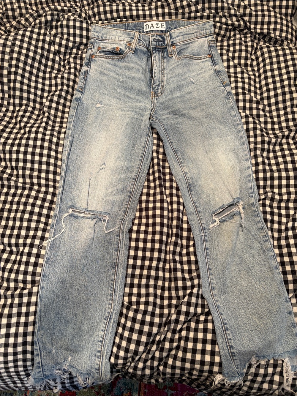 Women’s Daze Light Wash high rise distressed denim jeans